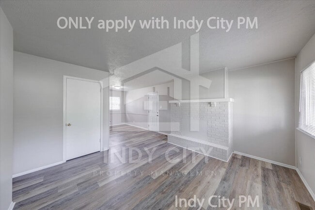 Building Photo - 7838 Ridgewood Dr
