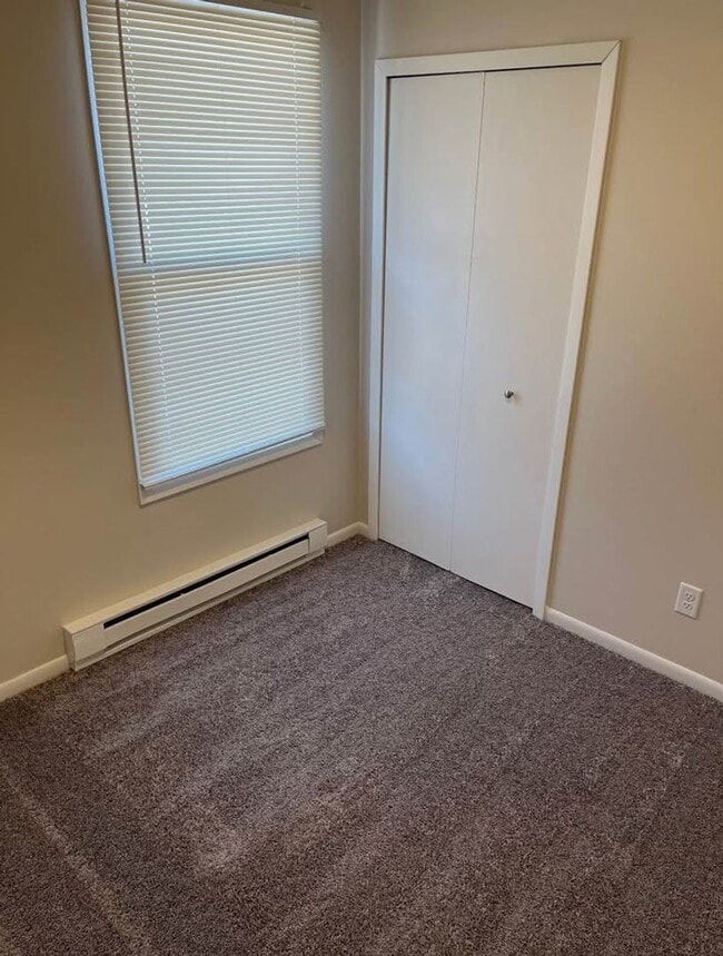 Building Photo - 116 E Church St