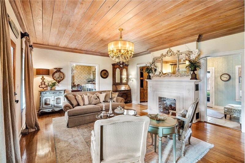 Building Photo - 521 N Swinton Ave