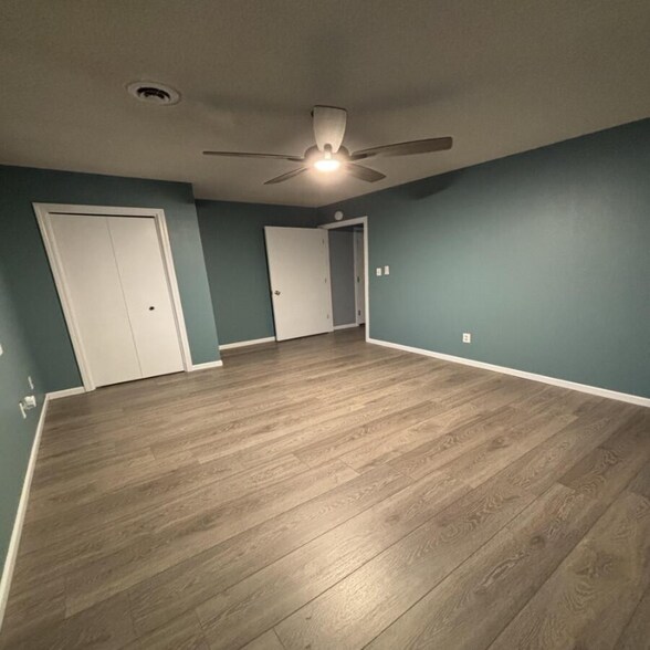 Building Photo - 12965 Rte C