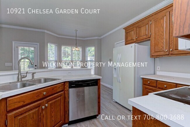 Building Photo - 10921 Chelsea Garden Ct