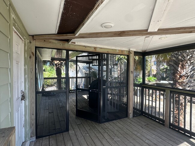 Building Photo - 1207 N Atlantic Ave