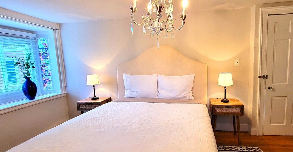 Bedroom #1 - 54 Dudley St