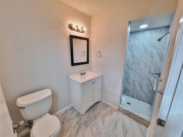 Building Photo - 313 NW Suzanne Terrace