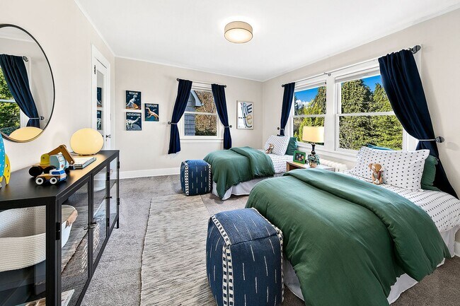 Building Photo - Capitol Hill View Home