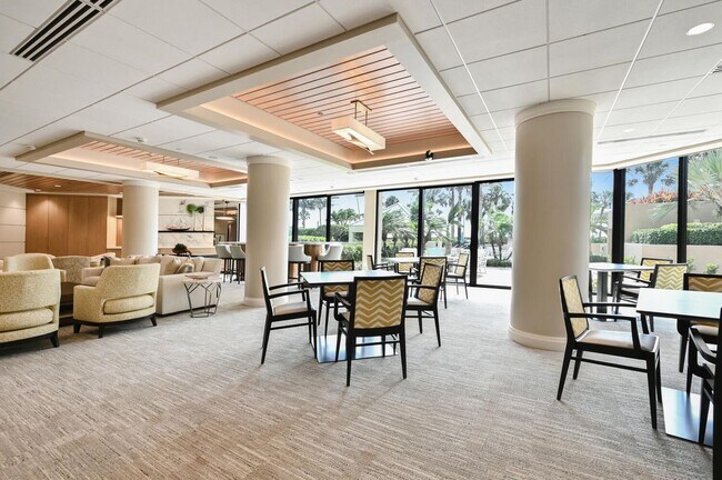 Building Photo - 4551 Gulf Shore Blvd N