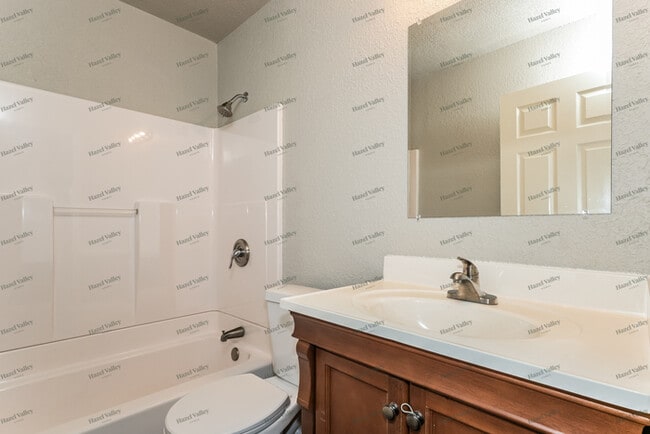 Building Photo - 3416 Westridge Ln