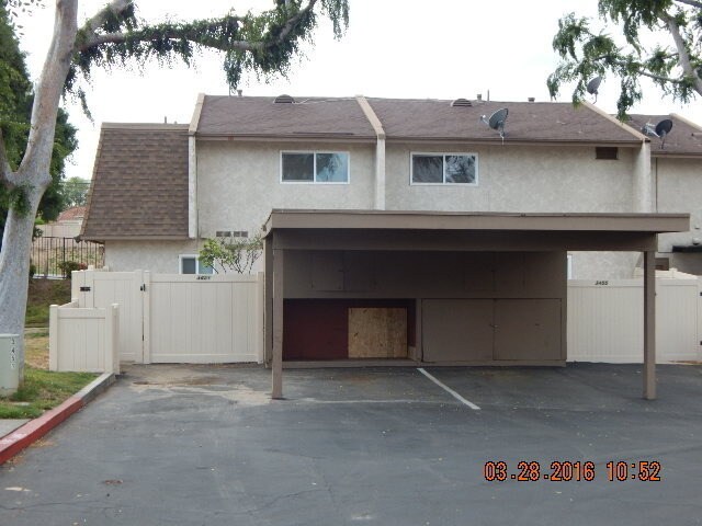 Building Photo - Riverside - GATED 3 Bedroom Condo in Sprin...