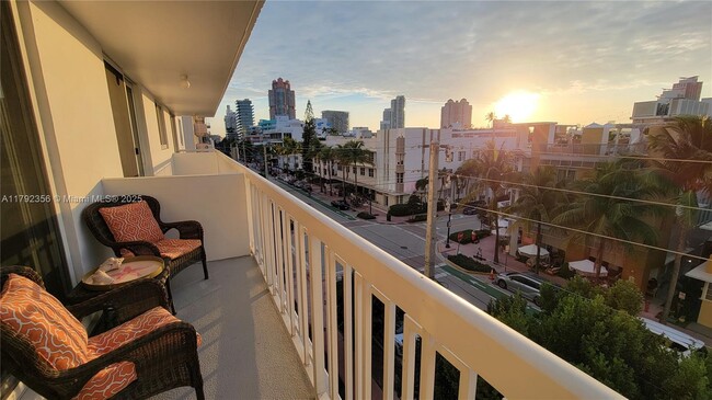 Building Photo - 401 Ocean Dr