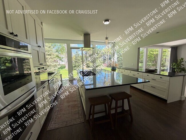 Building Photo - 6206 Pine Needle Dr