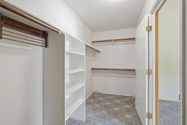 Building Photo - 8063 S New Abbey Dr