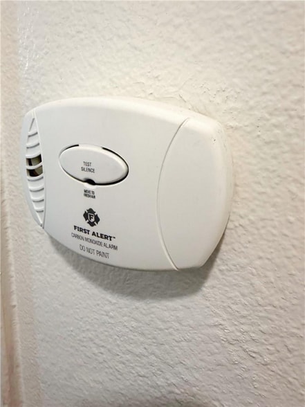 Building Photo - 18424 Calvert St