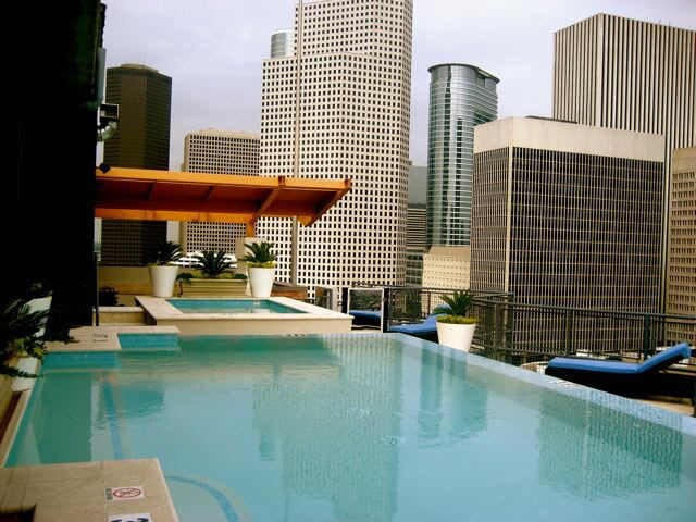 Building Photo - 2000 Bagby-ID310.5