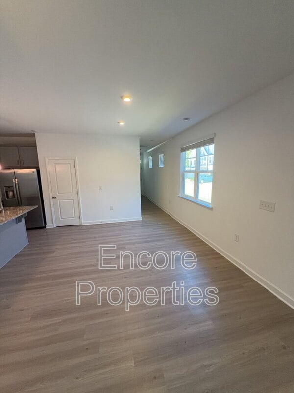 Building Photo - 137 Orvis Dr