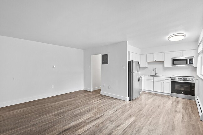 Interior Photo - 1326 Corona