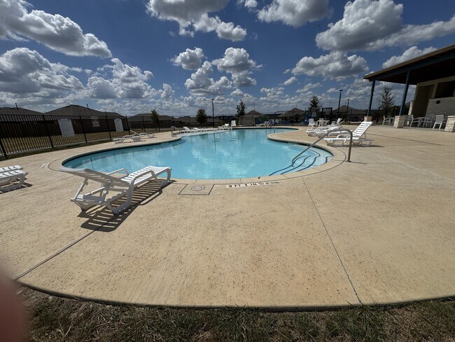 Building Photo - 237 Escondido Cir