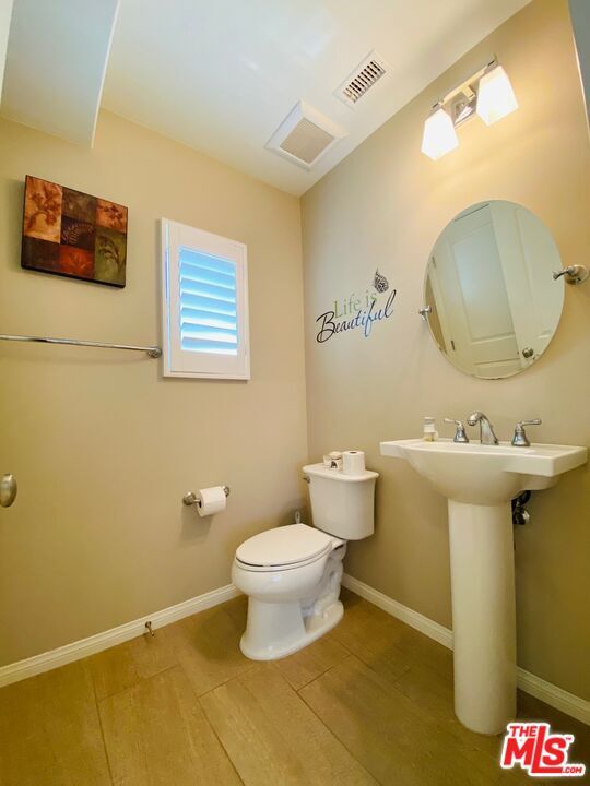 Building Photo - 51 Ivory Petal