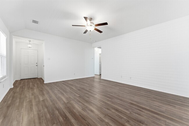 Building Photo - 2309 Pyrite Dr