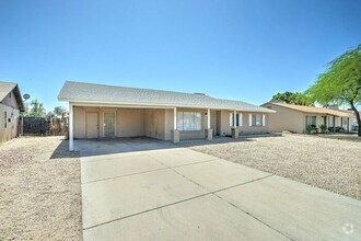 Building Photo - READY TO VIEW NOW! Charming 3-Bed, 2-Bath ...
