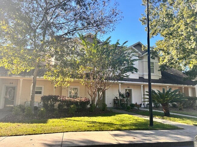 Building Photo - 250 SW 145th Dr