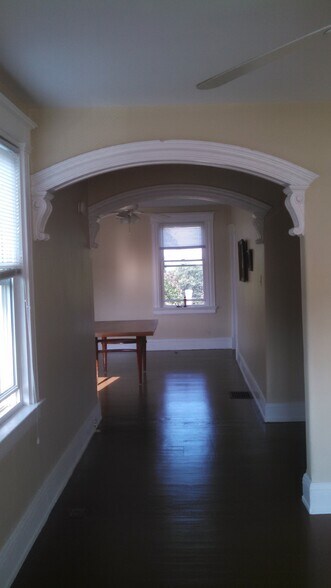 Building Photo - 2401 Fairview Ave