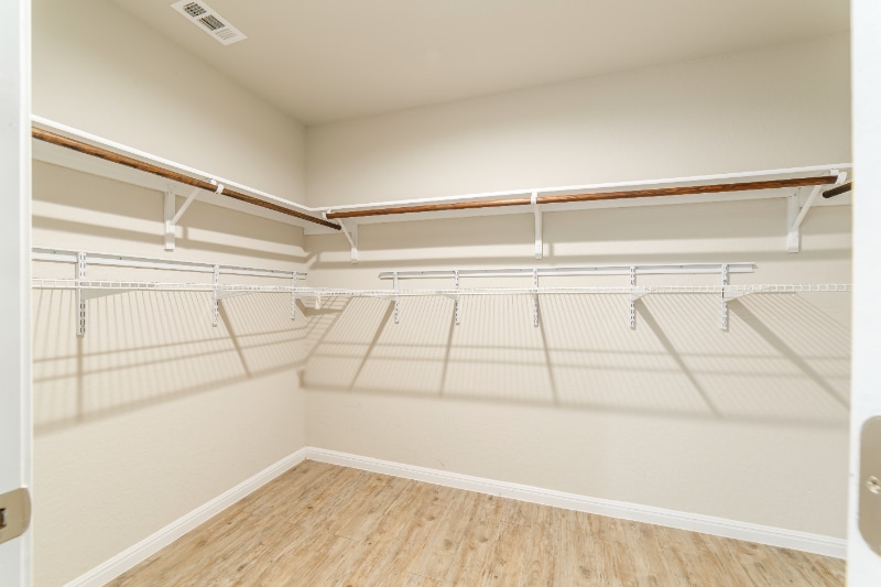 Building Photo - 10126 Relic Oaks