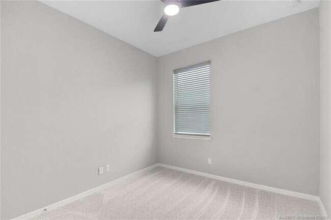 Building Photo - 10214 SW Captiva Dr