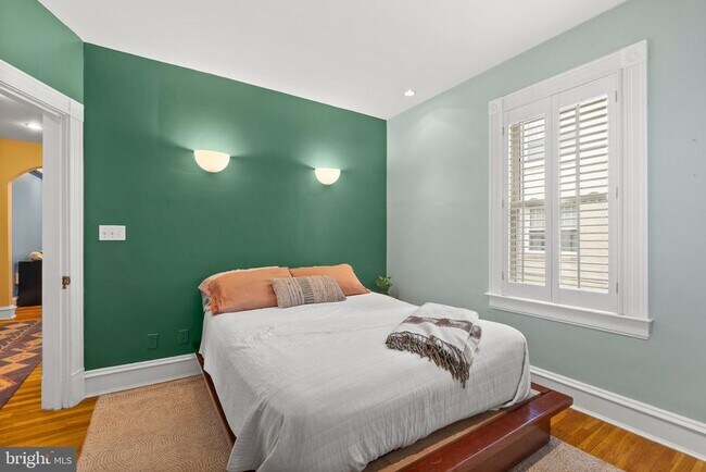 Building Photo - 5112 Connecticut Ave NW