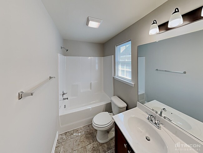 Building Photo - 4676 Midstream Crossing Dr