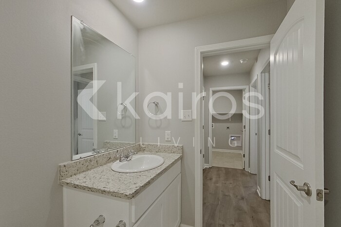 Building Photo - 203 SANTIAGO COURT