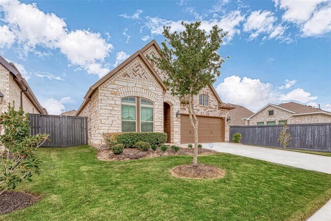 Building Photo - 402 Jolly Ginger Dr