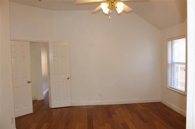 Building Photo - 3325 Bluegrass Dr