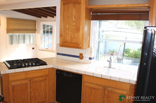 Building Photo - Corner Lot Single Family Home