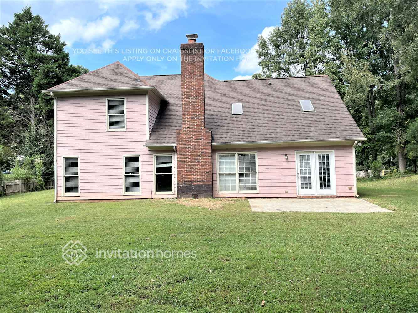 Building Photo - 2900 Oakcroft Dr