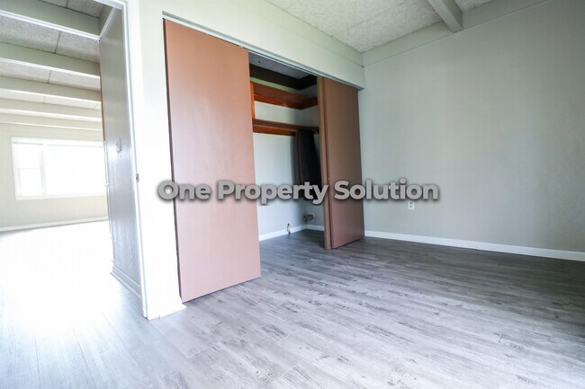 Building Photo - 1309 Logan St