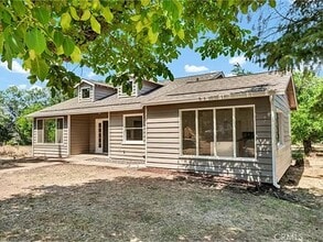 Building Photo - 22550 Shady Grove Rd