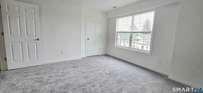 Building Photo - 274 Bridgeport Ave