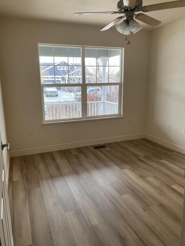 Building Photo - 1032 Canal Dr