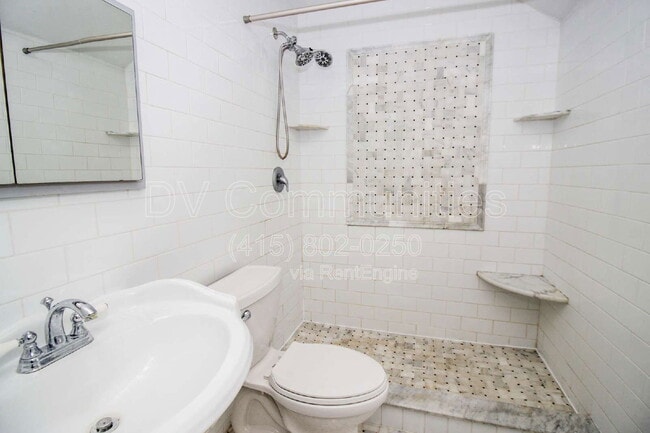 Building Photo - 20040 Bonnie Bank Blvd