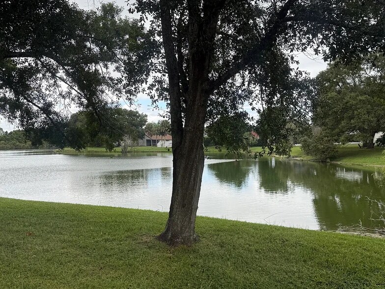 Building Photo - 2010 Chelam Way