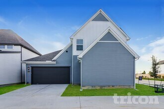 Building Photo - 22865 Terrazzo Dr