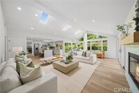 Building Photo - 12 Creekside