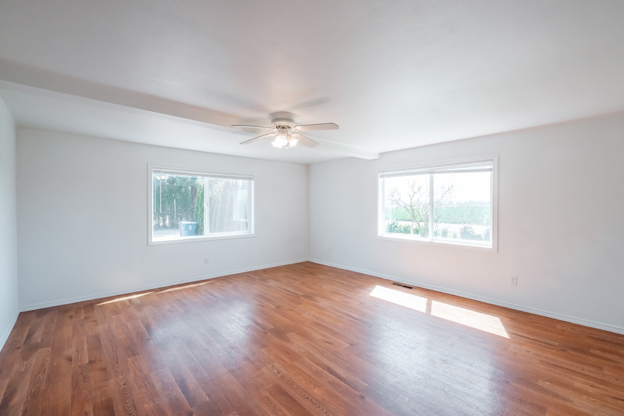 downstairs living room - 14607 Dominic Rd NE