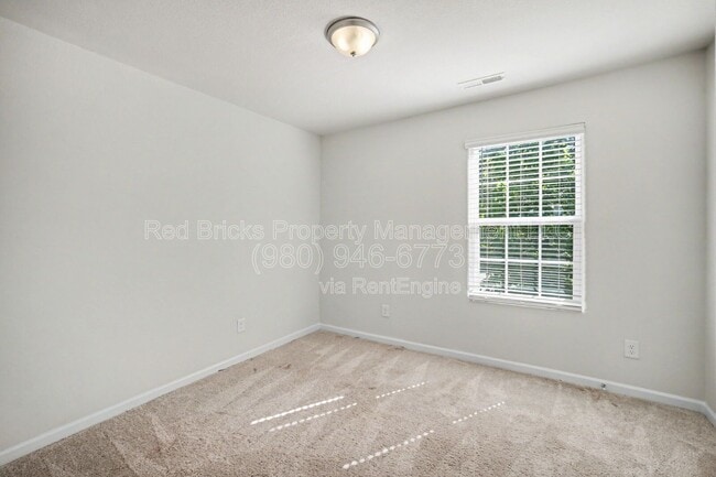 Building Photo - 3306 Ellingford Rd