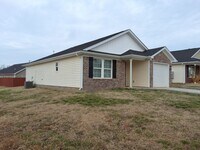 Building Photo - Cozy 3 Bed, 2 Bath House In Vine Grove, KY