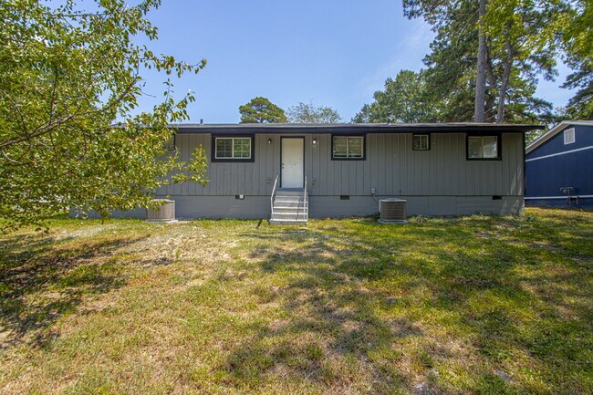 Building Photo - Live Better for Less – Updated 2BR Apartment in Benton, AR!