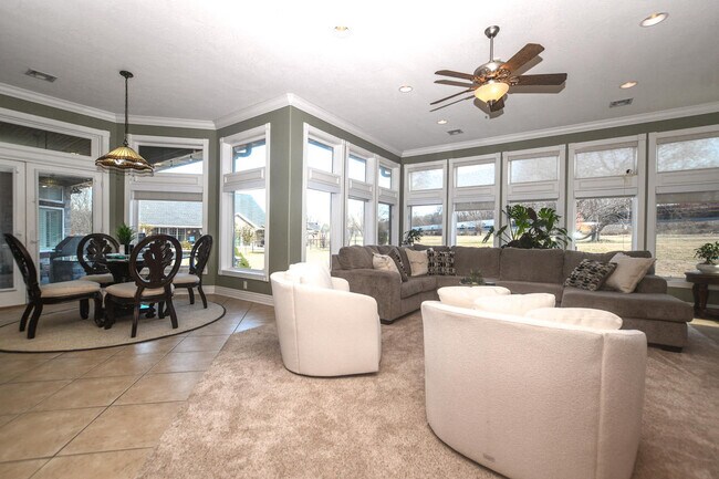 Building Photo - 21685 Merion Ct