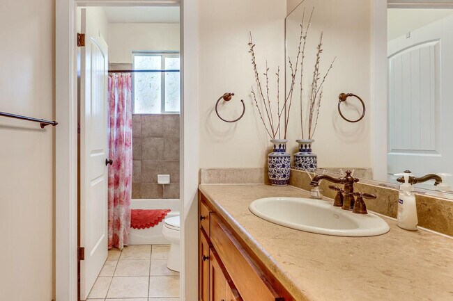 Building Photo - 158 Sierra Pl