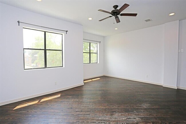 Building Photo - 4106 McKinney St