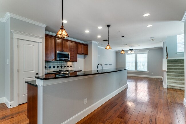 Building Photo - 1600 Abrams Rd